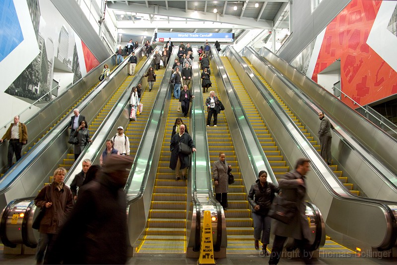 usa-0115.jpg - Rolltreppen am Ground Zero